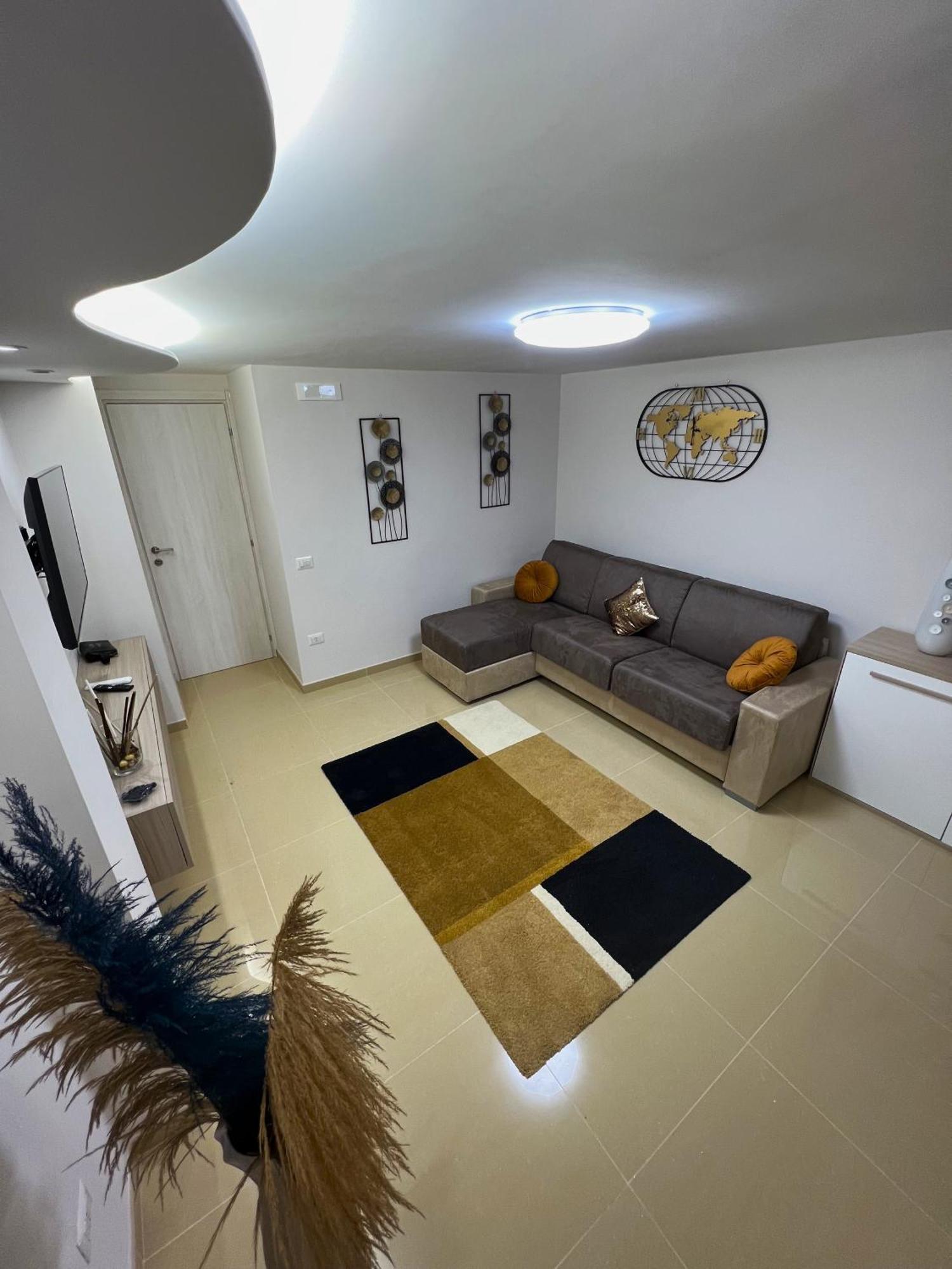 Apartamento L'Ospite Napoletano Nápoles Exterior foto